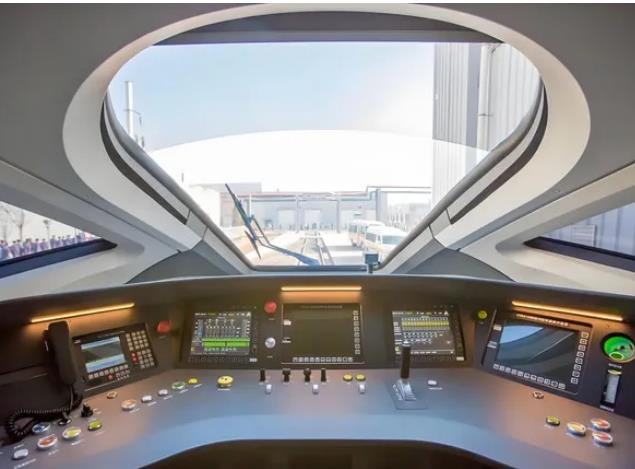 基于惯性导航的轨道几何状态测量仪